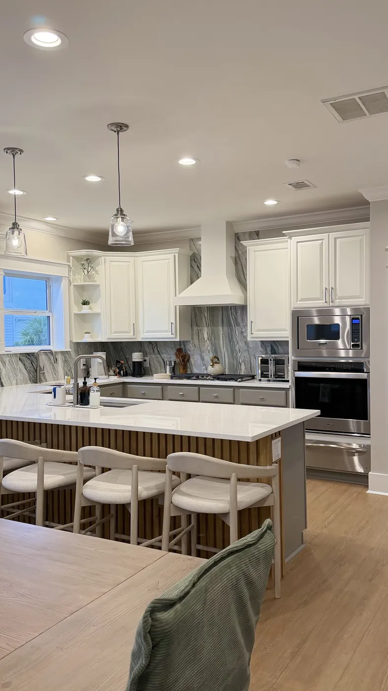 Kitchen remodeled by Tee-X in Destin, Florida